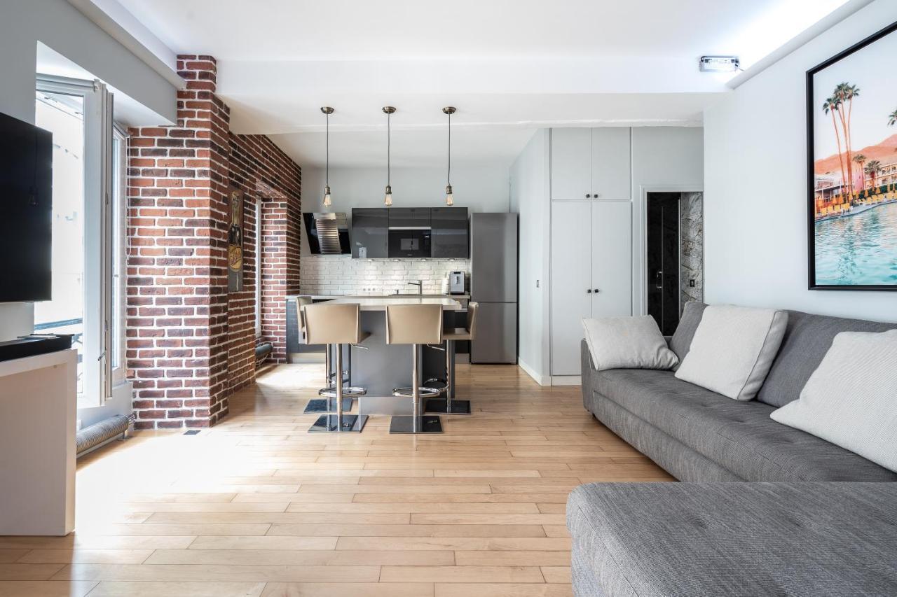 Room In Apartment - Cosy Place In The Hear Of Paris Exterior photo