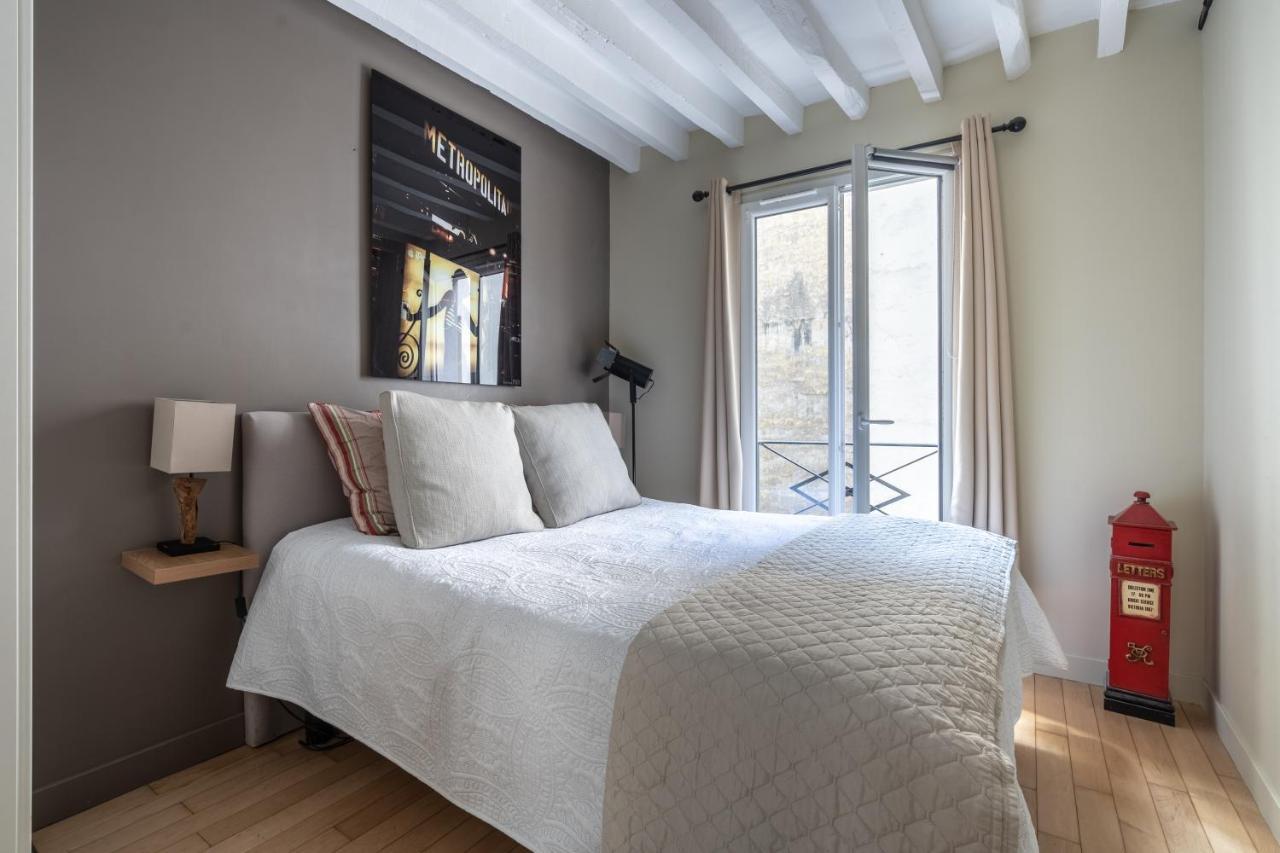 Room In Apartment - Cosy Place In The Hear Of Paris Exterior photo