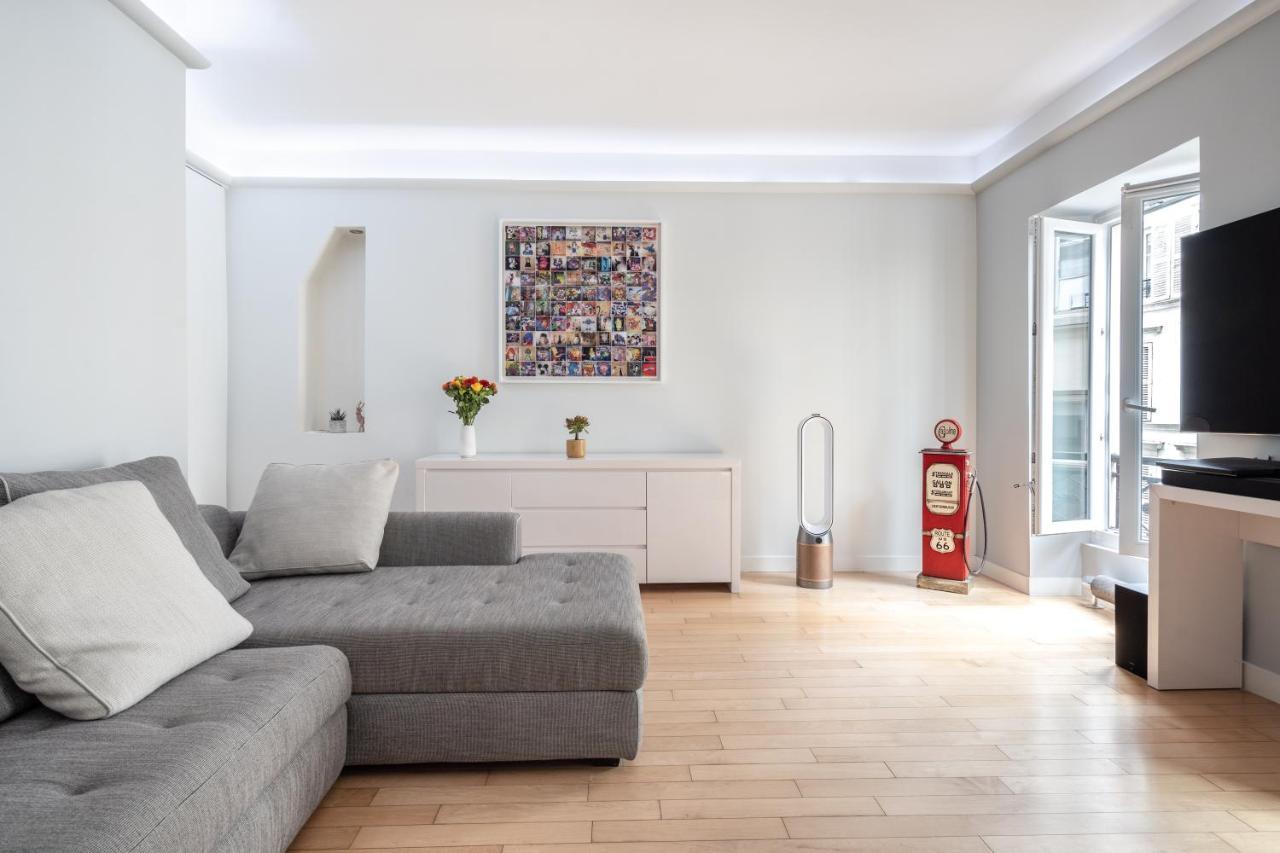 Room In Apartment - Cosy Place In The Hear Of Paris Exterior photo